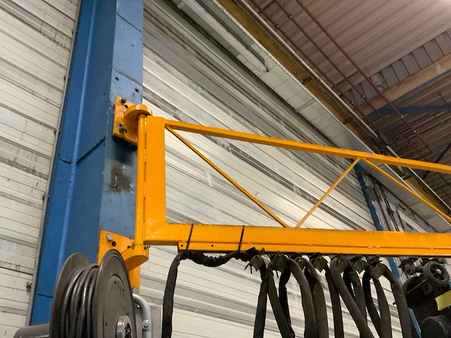 Vlh tr280s mig lasapparaat met regelunit op zwenkarm - afbeelding 9 van  10