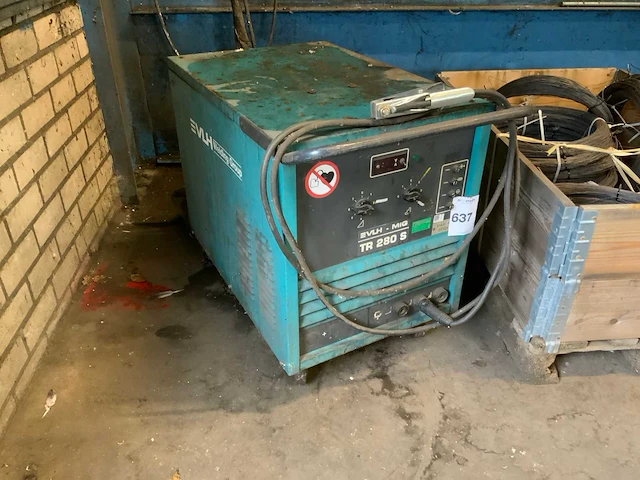 Vlh tr280s mig lasapparaat met regelunit op zwenkarm - afbeelding 1 van  9