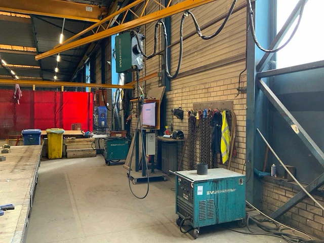 Vlh tr280s mig lasapparaat met regelunit op zwenkarm - afbeelding 8 van  11