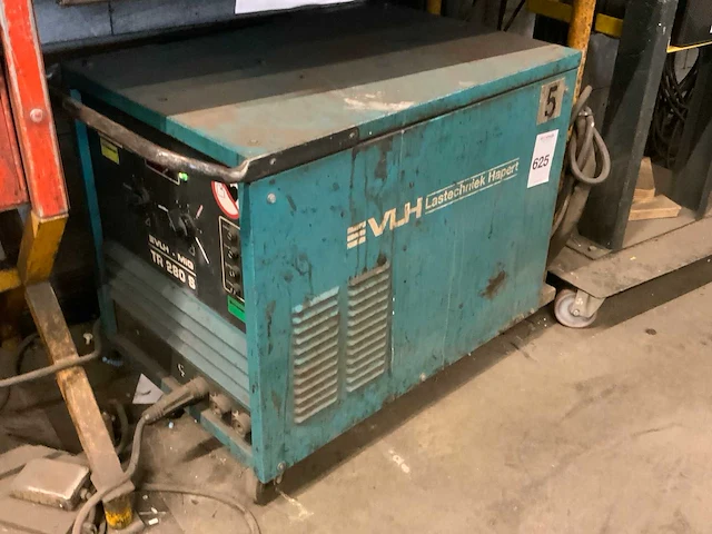 Vlh tr280s mig lasapparaat met regelunit op zwenkarm - afbeelding 1 van  6