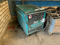 Vlh tr280s mig lasapparaat met regelunit op zwenkarm - afbeelding 1 van  9