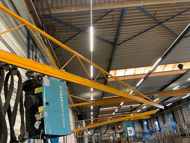 Vlh tr280s mig lasapparaat met regelunit op zwenkarm - afbeelding 10 van  10