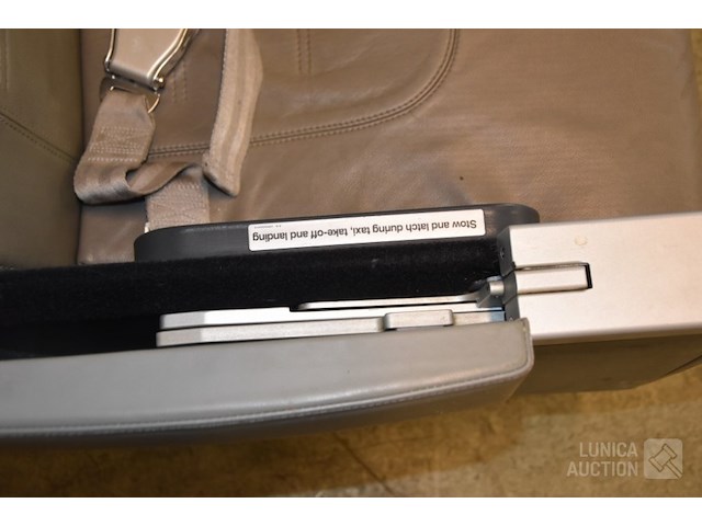 Vliegtuigstoelen - afbeelding 2 van  11