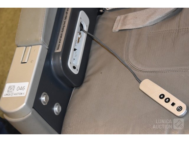 Vliegtuigstoelen - afbeelding 3 van  11