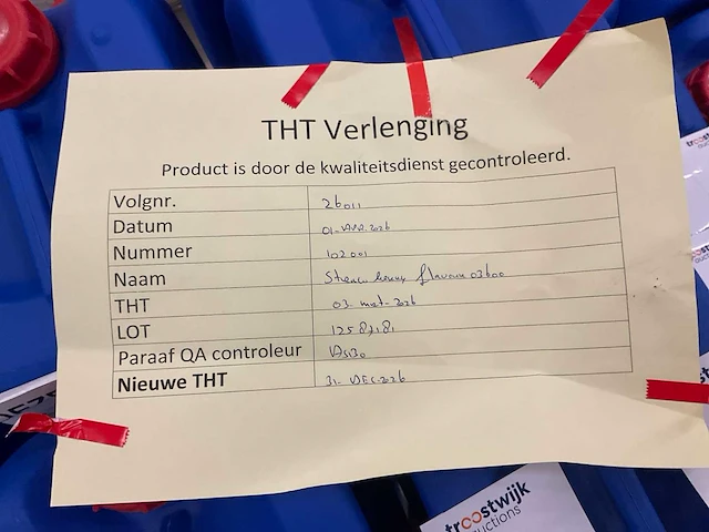 Vloeibare aardbeienaroma (4x) - afbeelding 2 van  3