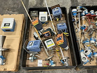 Vloeistof meet- en regel component (12x) - afbeelding 1 van  11