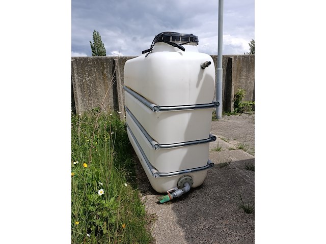 Vloeistof opslagvat, 2000 liter tank - afbeelding 3 van  5
