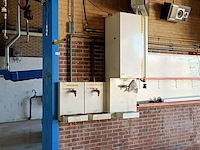 Vloeistof station - afbeelding 1 van  5