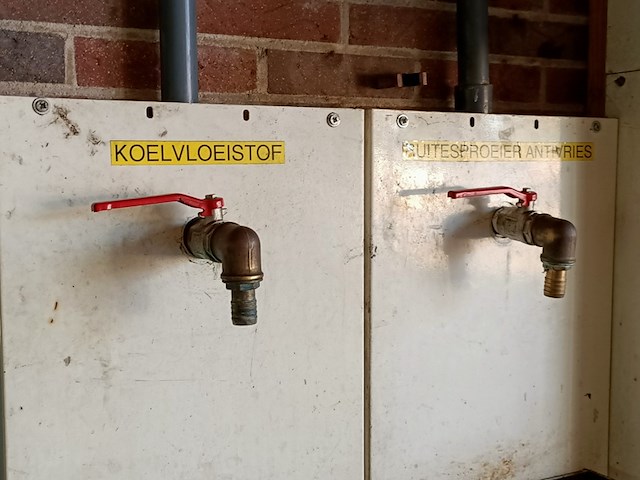 Vloeistof station - afbeelding 3 van  5