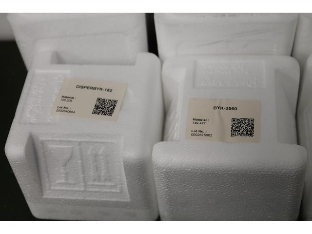 Vloeistoffen byk in diverse uitvoeringen. - afbeelding 2 van  3