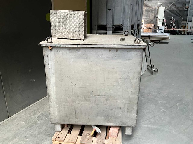 Vloeistoffenopslagtank - 1500l - afbeelding 4 van  5
