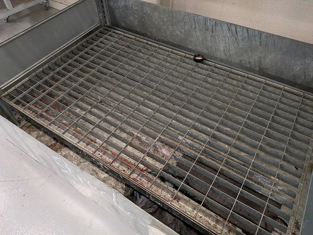 Vloeistoflekbak met stelling bauer, 3021, bouwjaar 2007 - afbeelding 7 van  10