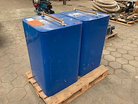 Vloeistofopslagtank (2x) - afbeelding 1 van  5