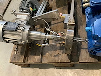 Vloeistofpompen, elektromotoren en reactor (5x) - afbeelding 10 van  11
