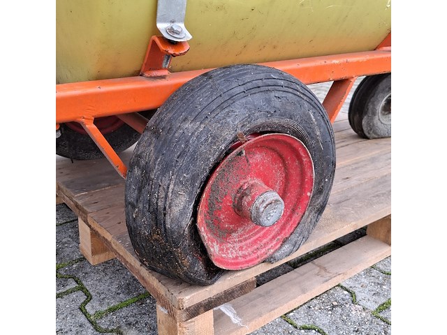 Vloeistofspuit, douven - afbeelding 7 van  20