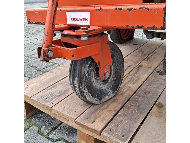 Vloeistofspuit, douven - afbeelding 10 van  20