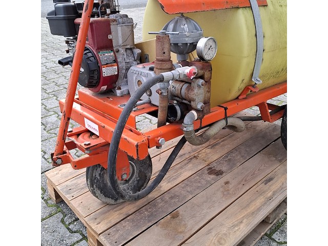 Vloeistofspuit, douven - afbeelding 17 van  20