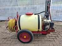 Vloeistofspuit op onderstel - afbeelding 2 van  5