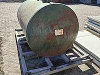 Vloeistoftank op transportbok - afbeelding 3 van  4