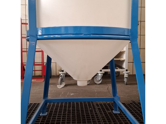 Vloeistofvat op statief astro - afbeelding 4 van  8