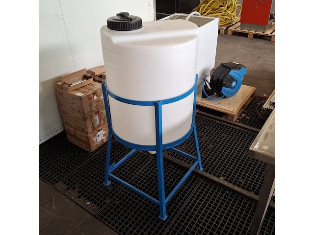 Vloeistofvat op statief astro - afbeelding 8 van  8