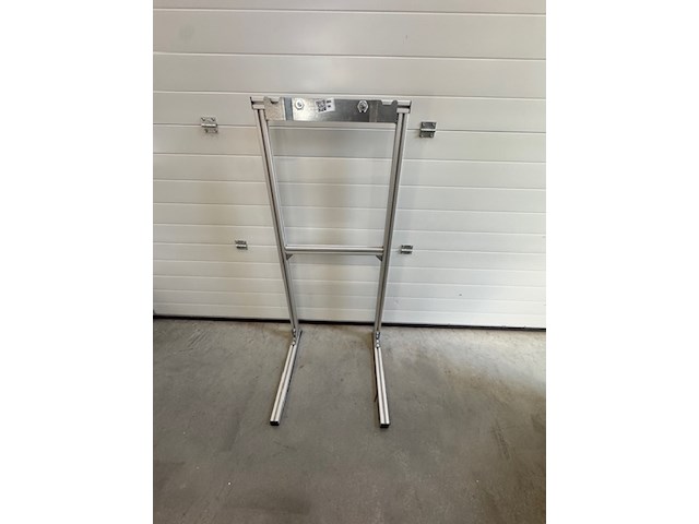 Vloerframe met draagbeugel - afbeelding 1 van  3