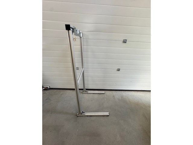 Vloerframe met draagbeugel - afbeelding 3 van  3