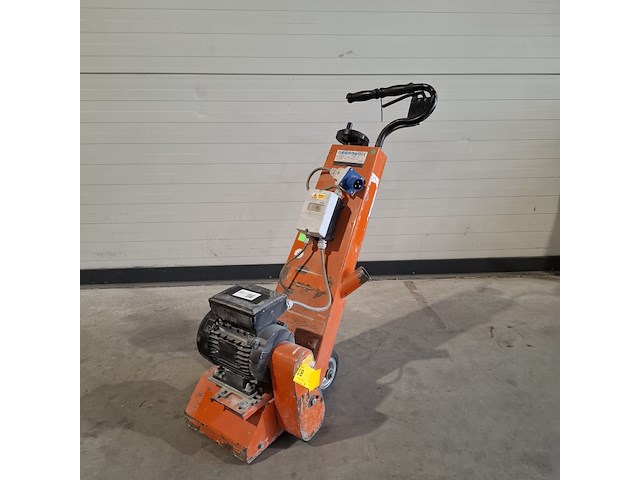 Vloerfreesmachine 230v trelawny, tfp200 230v, bouwjaar 2019 - afbeelding 1 van  8