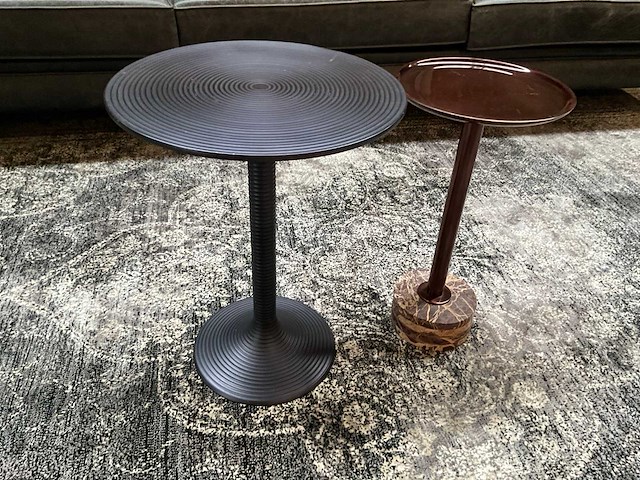 Vloerkleed 300x200cm + 2x bijzettafel - afbeelding 2 van  3