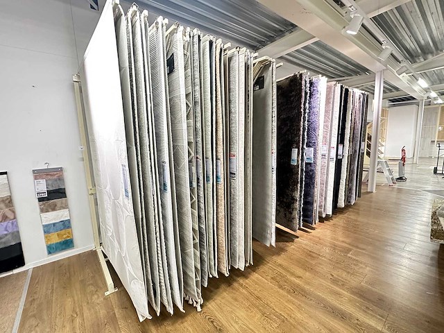 Vloerkleed (61x) - afbeelding 1 van  7