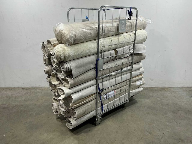 Vloerkleed crème divers (30x) - afbeelding 1 van  4