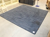Vloerkleed desso. afmeting 240 x 260 cm