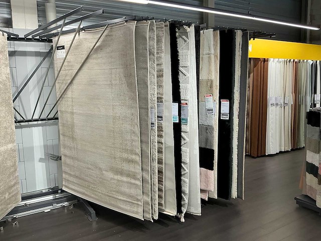 Vloerkleed divers (22x) - afbeelding 1 van  9