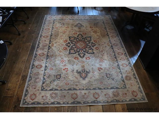 Vloerkleed - afbeelding 1 van  5