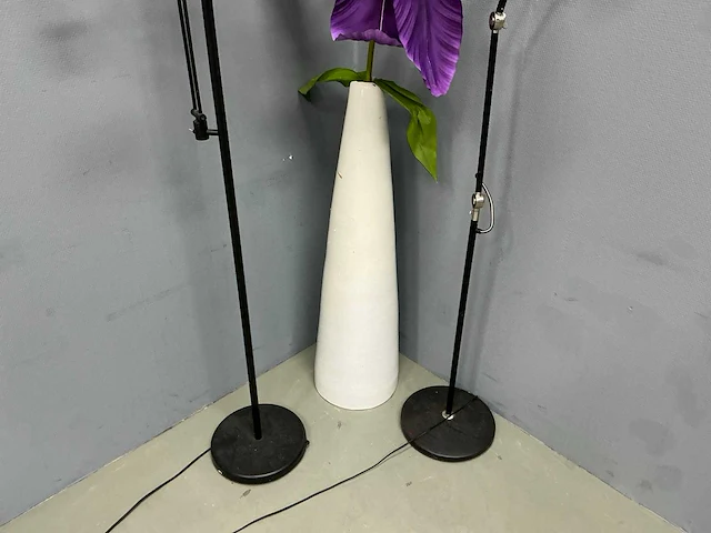 Vloerlamp (2x) met kunstplant met pot - afbeelding 8 van  9
