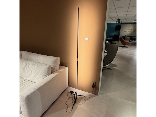 Vloerlamp lodes, spring new, zwart - afbeelding 1 van  6