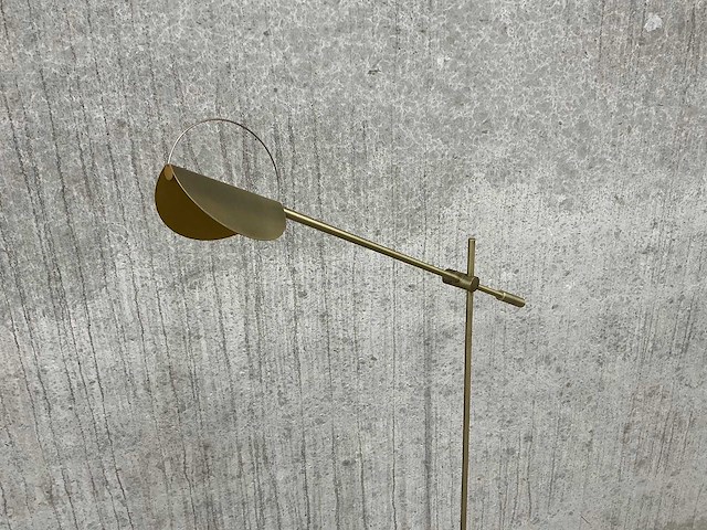 Vloerlamp met stenen voet - afbeelding 2 van  4