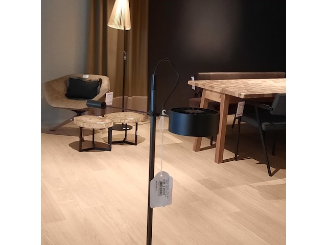 Vloerlamp radius, absolute, zwart - afbeelding 3 van  6