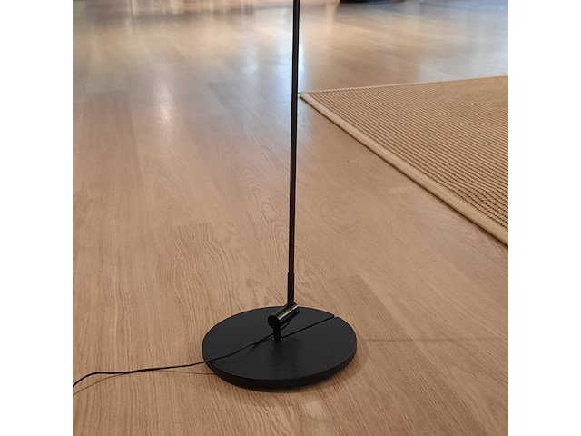 Vloerlamp radius, basica, zwart - afbeelding 4 van  7