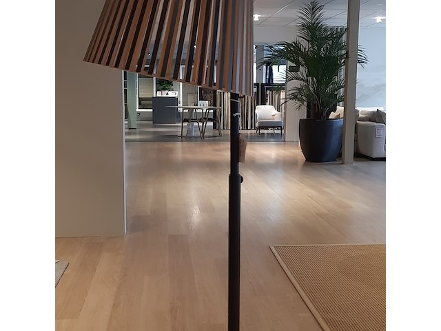 Vloerlamp sectodesign, secto, zwart - afbeelding 5 van  10