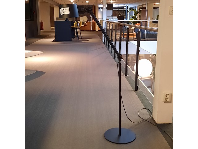 Vloerlamp tonone, bolt floor 10, zwart - afbeelding 1 van  8