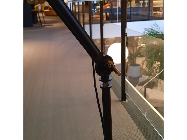 Vloerlamp tonone, bolt floor 10, zwart - afbeelding 5 van  8