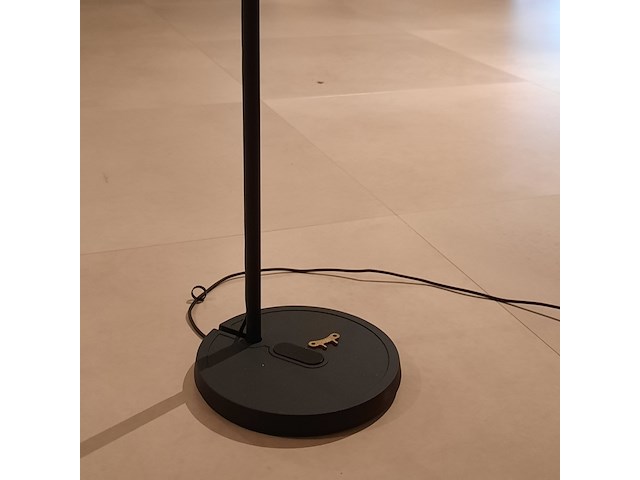 Vloerlamp tonone, floor 10, shadow black - afbeelding 6 van  7