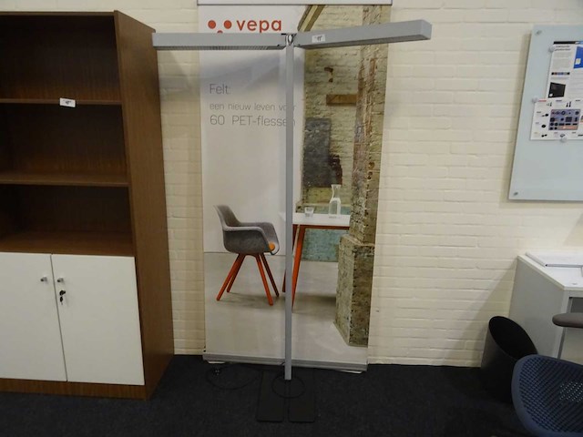 Vloerlamp - afbeelding 1 van  2