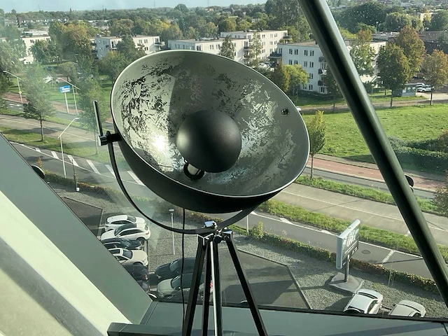 Vloerlamp - afbeelding 1 van  2