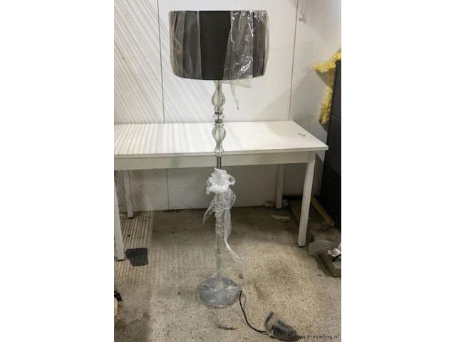 Vloerlamp - afbeelding 1 van  2