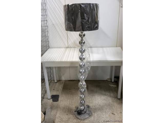 Vloerlamp - afbeelding 1 van  1