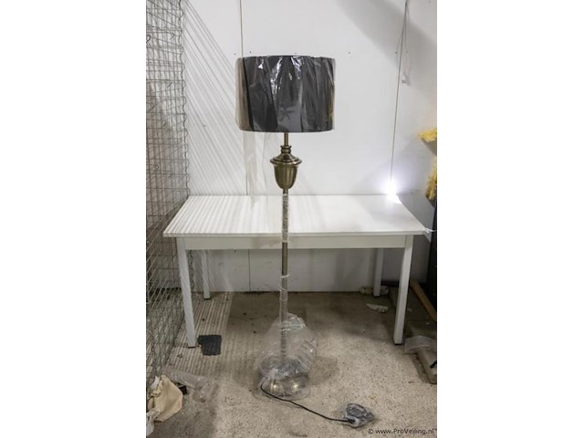 Vloerlamp - afbeelding 1 van  3