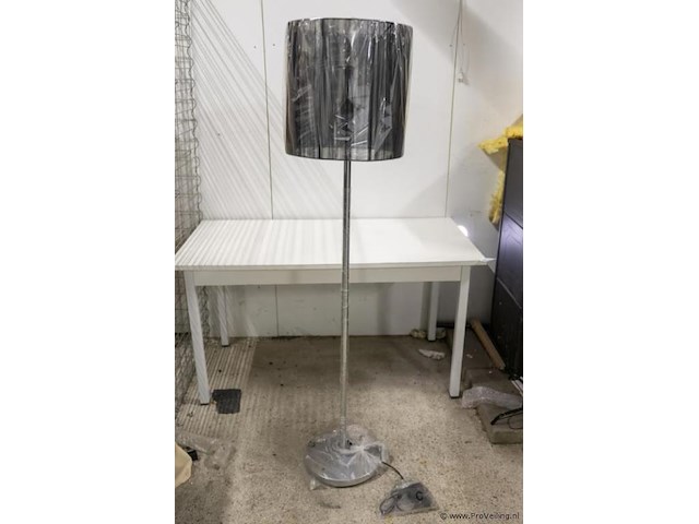 Vloerlamp - afbeelding 1 van  3