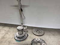 Vloerschuurmachine numatic, woodboy, met 3 padhouders - afbeelding 1 van  6